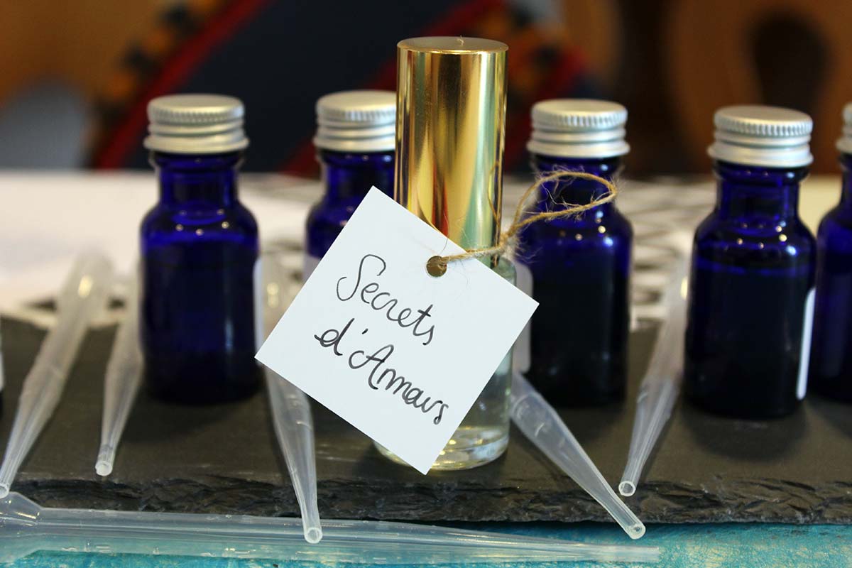creation parfum sur mesure connaissance huiles essentielles